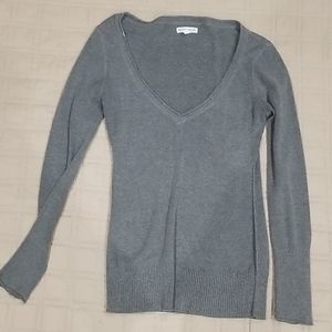 Gray v neck sweater
